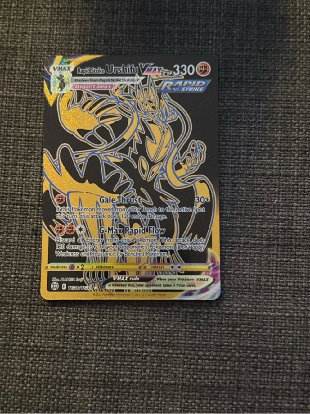 Pokemon Rapid Strike Urshifu VMAX Black & Gold Trading Card